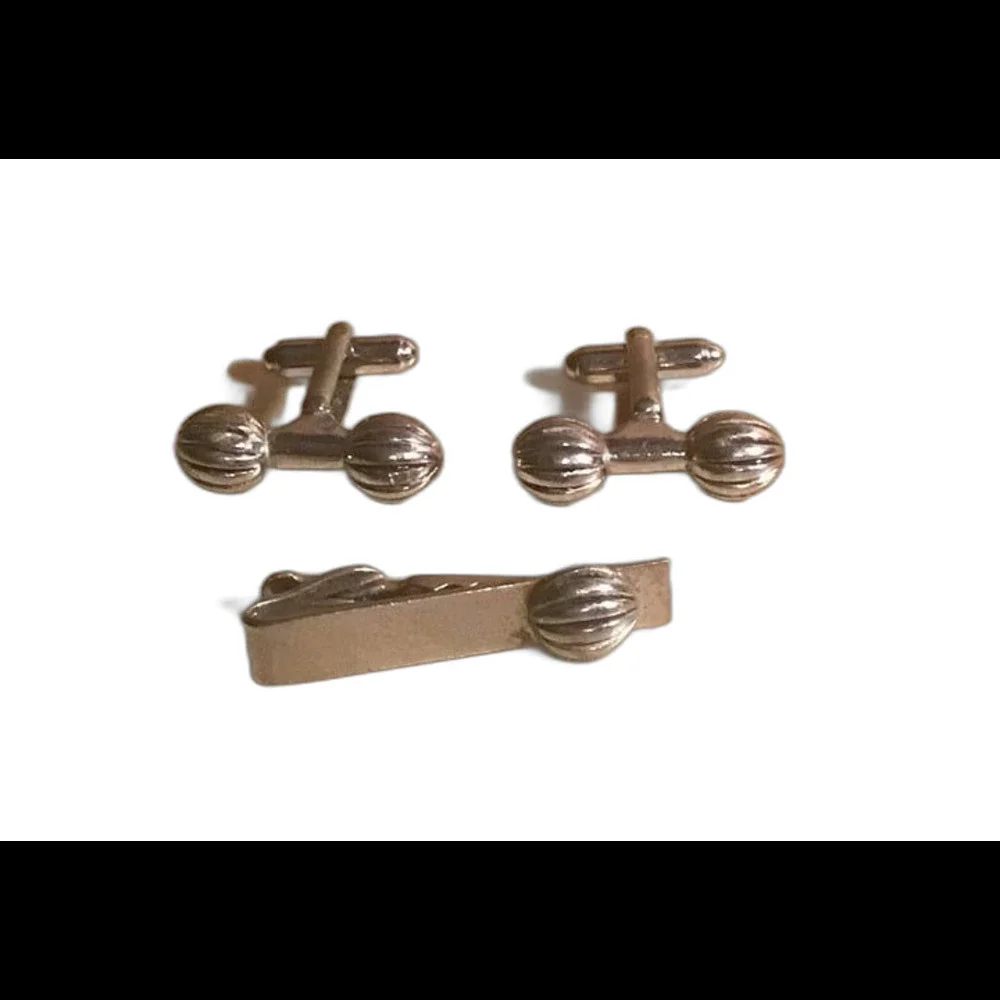 Vintage Gold Tone Dumbbell Cufflinks & Tie Bar Set - Ribbed Modernist Design
